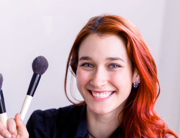 Make Up Artist
